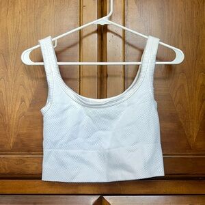 Tilly’s cropped white tank top size M/L